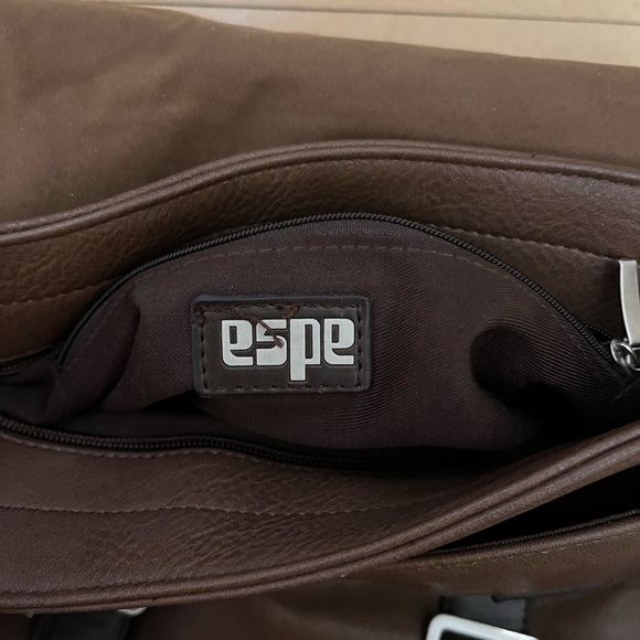 ESPE Vegan Leather Brown Tote, Magnetic flap/zipper closure, see notes below - Picture 7 of 16